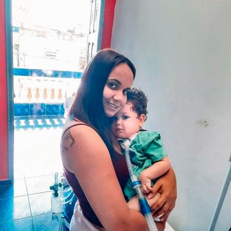 Alessandra e o filho Arthur (Foto: Acervo Pessoal)