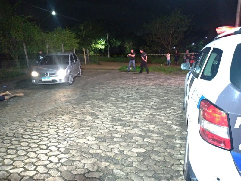 Duplo homicídio em Porto Canoa, na Serra. (Foto: Iury Demuner)