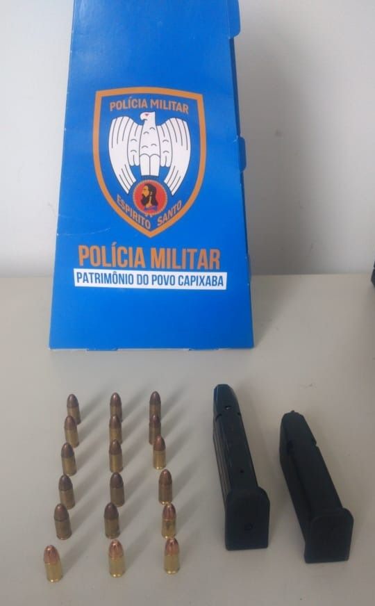 O adolescente contou para os militares que ele saiu do bairro Itararé com o intuito de matar integrantes do tráfico de drogas rival, da região do Mangue Seco (Foto: Divulgação/Polícia Civil)