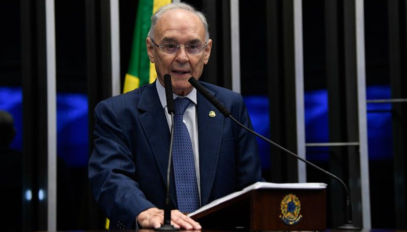 Arolde de Oliveira estava em seu primeiro mandato no Senado (Foto: Jefferson Rudy/Agência Senado)