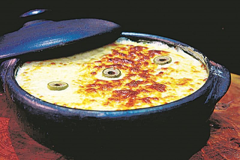 Bacalhau assado do chef Norbim Junior, em Itaparica. (Foto: Divulgação)