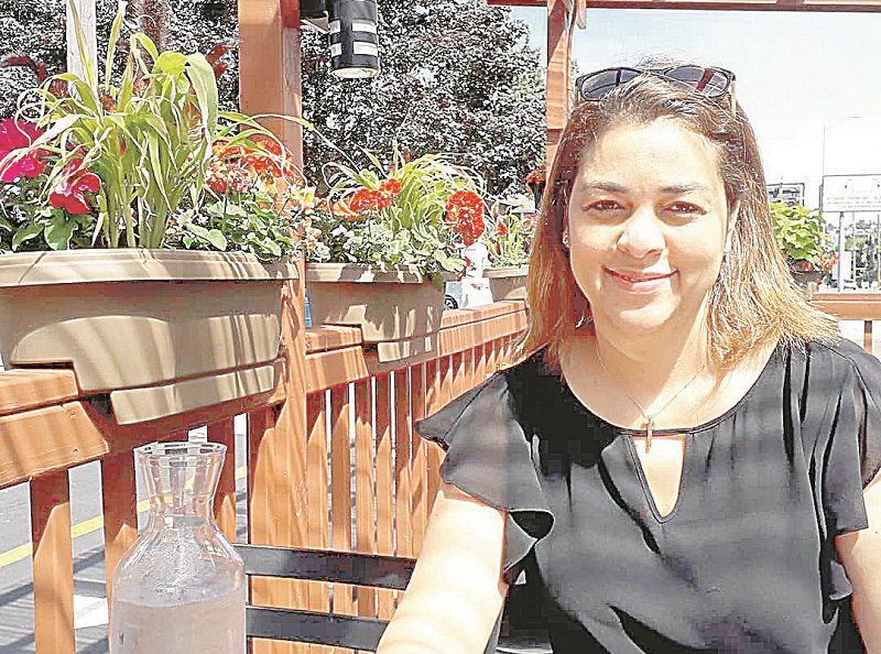 Pós-doutoranda Fabiana Pinheiro Ramos comandou pesquisa com mais de 50 casais americanos e capixabas (Foto: Divulgação)