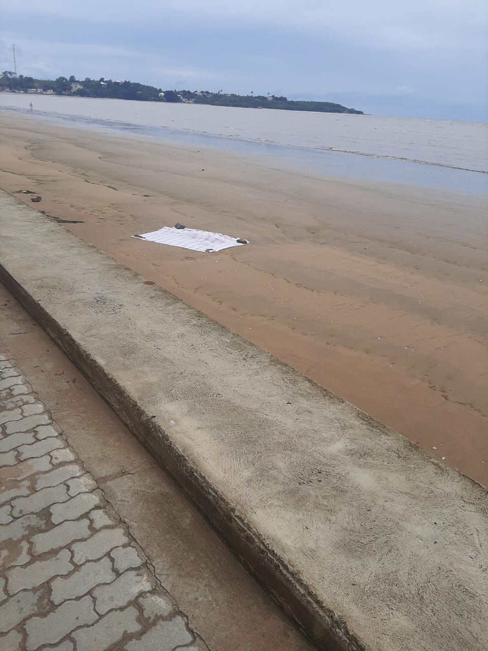 Praia de Castelhanos, em Anchieta, onde corpo foi encontrado (Foto: Anilson Ferreira)