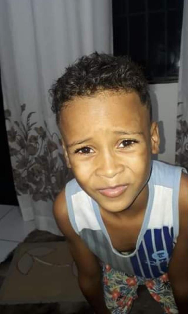 Dhavi Silvestre de Araújo, de 8 anos, foi morto a facadas pelo primo em São Mateus. (Foto: Acervo da família)