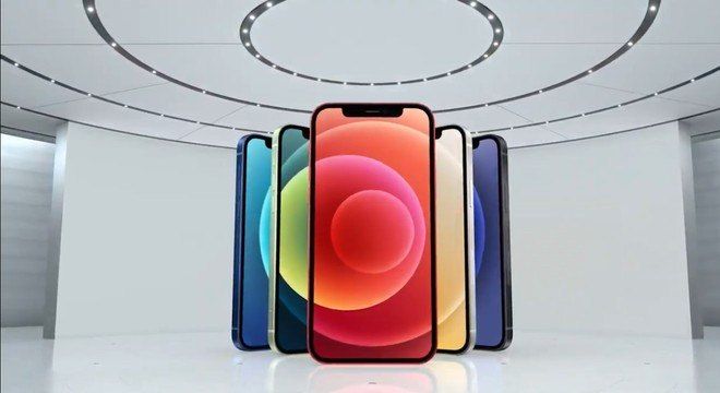 Novo iPhone 12 terá cinco opções de cores: preto, branco, azul, vermelho e verde (Foto: Divulgação/Apple)