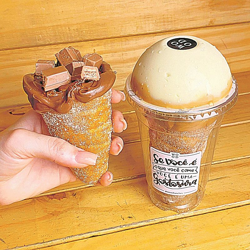 O pavê do Wood Lanches, em Campo Grande, é acompanhado de Nutella com Kit Kat e custa R$ 24,90. (Foto: Wood Lanches/Divulgação)