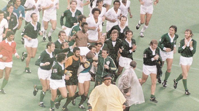 O adeus de Pelé ao futebol (Foto: Divulgação)