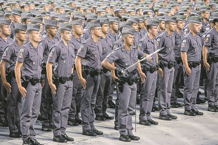 Policiais militares de São Paulo: o edital do concurso para soldado já está pronto para ser publicado (Foto: Eduardo Saraiva/A2IMG)