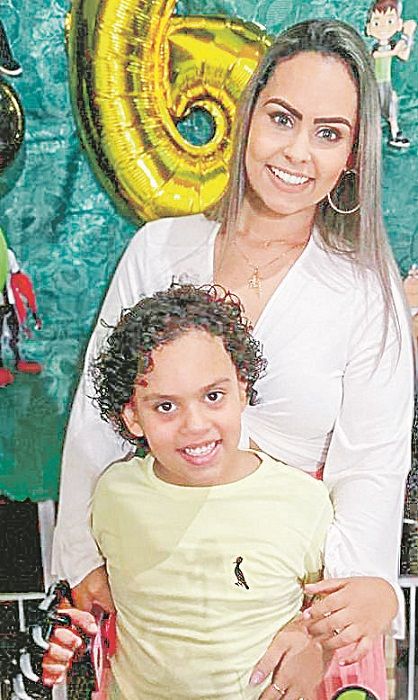 Brunela aprova que o filho Bernardo só volte ao ensino presencial em 2021 (Foto: Divulgação)