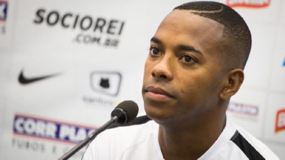 Robinho, em sua primeira volta ao Santos em 2015 (Foto: Ricardo Saibun / Santos FC)