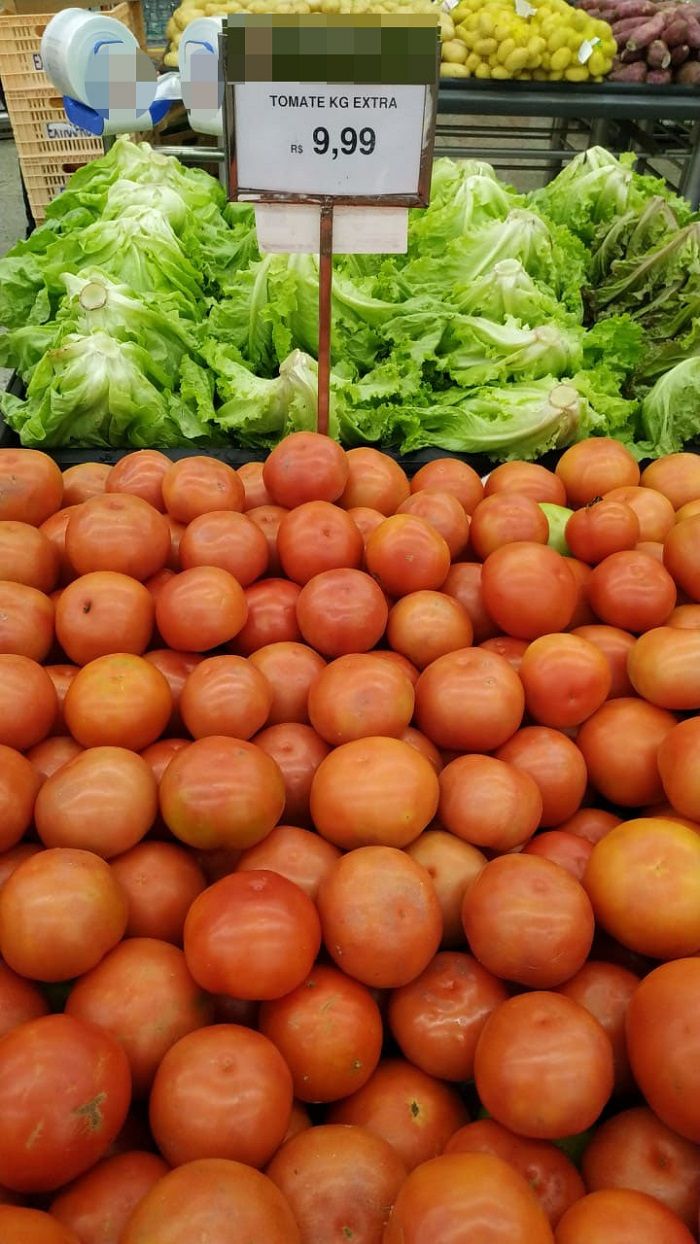 Tomate chega a quase R$ 10 (Foto: Leitor - 27/10//2020)
