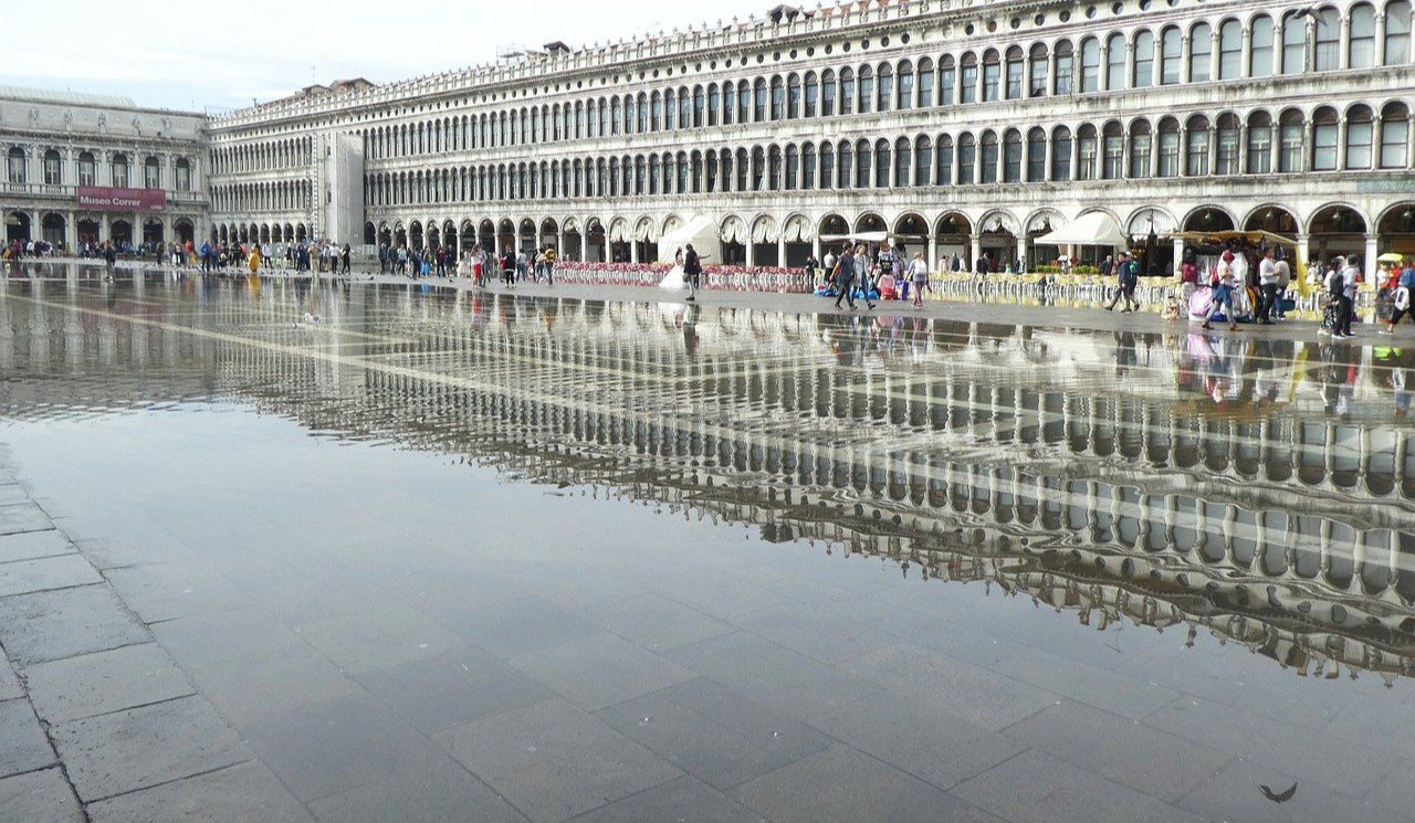 Praça em Veneza inundada (Foto: Pixabay )