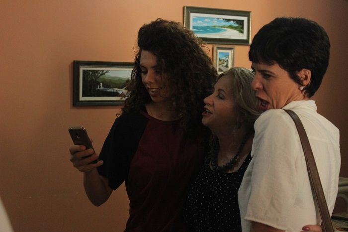 Atrizes Cecília Minette, Cynthia Dessaune e Thina Goltara durante a gravação (Foto: Divulgação)