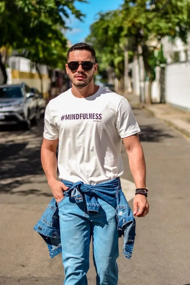 Imagem ilustrativa da imagem Modelo capixaba de 24 anos disputa o título de homem mais bonito do País