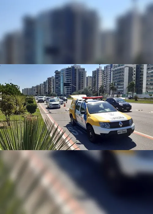 Imagem ilustrativa da imagem Adolescente que trabalhava como malabarista em sinal morre atropelado em Camburi