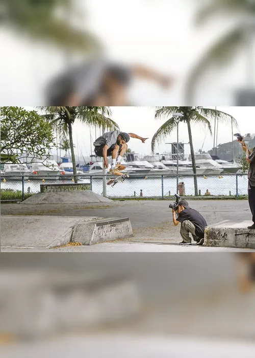 Imagem ilustrativa da imagem Campeão de manobras em skate dá show em Vitória