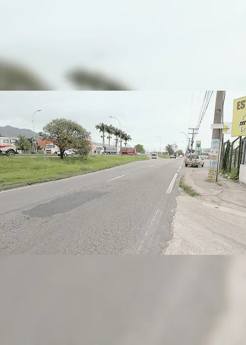 
          Imagem ilustrativa da imagem Buracos dia sim, dia não
          