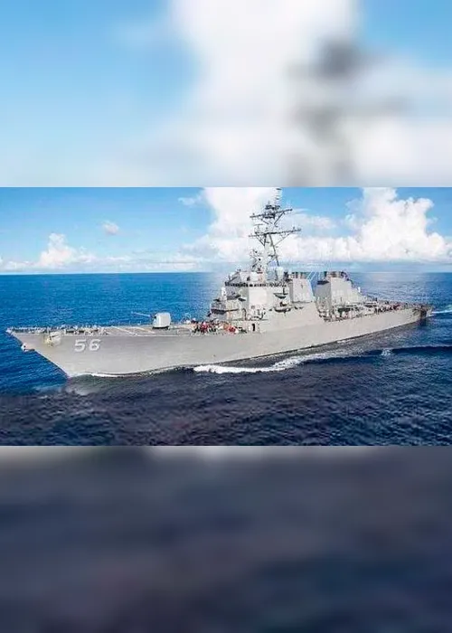 Imagem ilustrativa da imagem Navio de guerra russo ameaça atingir destróier americano no Pacífico
