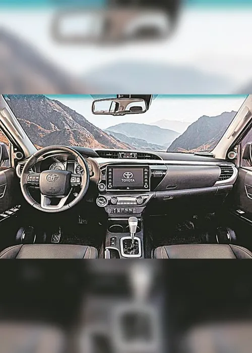 
          Imagem ilustrativa da imagem Hilux de cara nova e mais potente
          