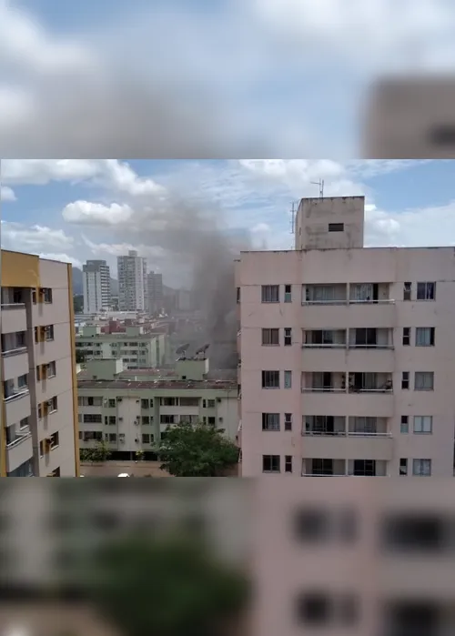 
          Imagem ilustrativa da imagem Quatro apartamentos danificados por explosão em prédio de Jardim Camburi
          