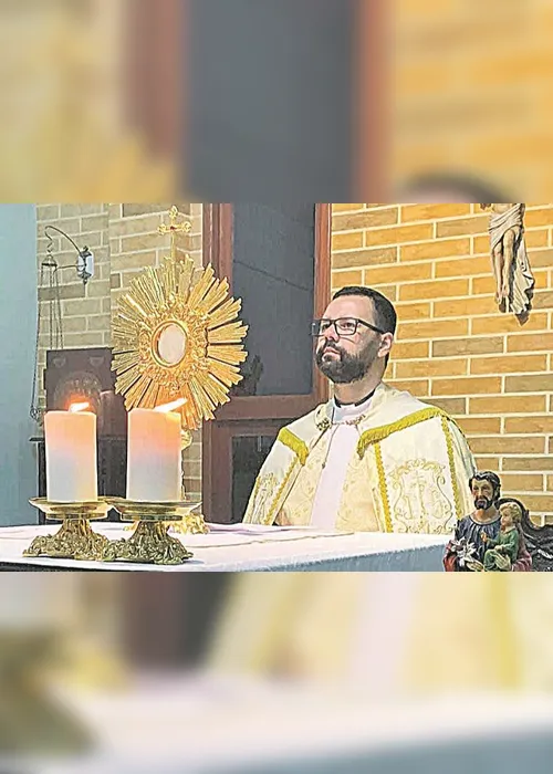 
          Imagem ilustrativa da imagem Estreia de Clovis em carreira solo
          