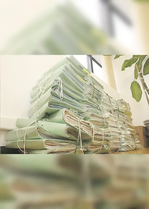 Imagem ilustrativa da imagem Bancos contratam empresas para cobrar 250 mil clientes no Estado