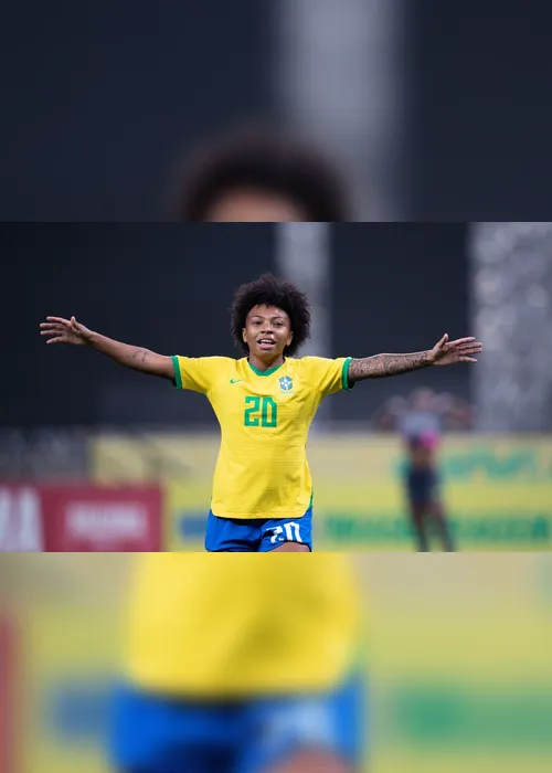 Imagem ilustrativa da imagem De uniforme novo, seleção feminina de futebol deslancha no fim e goleia Equador