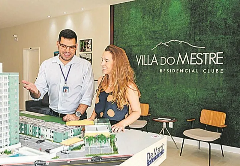 No Jardim Limoeiro, é possível visitar o stand de vendas do Villa do Mestre,  lançamento  na Serra. Comprador pode conferir estrutura e preços com atendimento personalizado