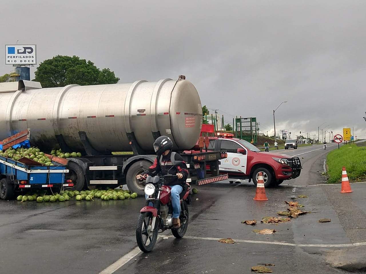 Segundo a PRF não há vítimas (Foto: Divulgação/PRF)