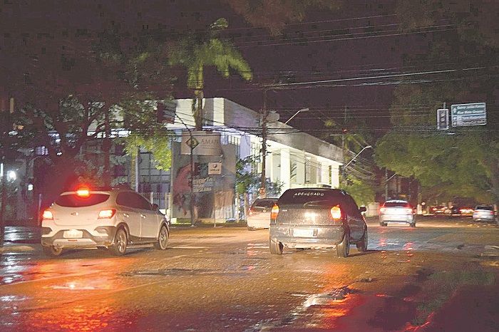 Apagão no Amapá motivou o governo a retomar a IOF. Dinheiro será usado para cobrir a isenção na conta de luz (Foto: Divulgação)