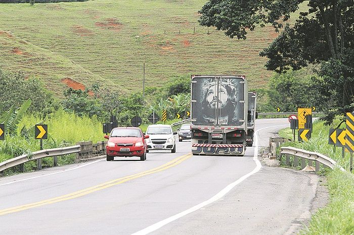 BR-101: trechos que não são duplicados registram os acidentes mais graves (Foto: Fábio Nunes/AT)