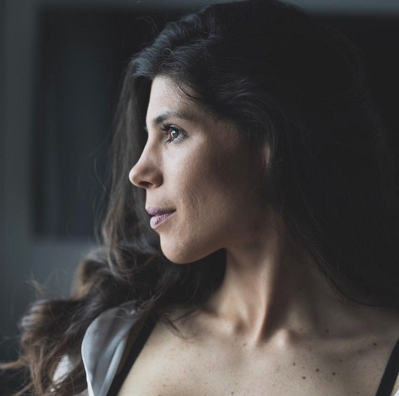 “Estou muito orgulhosa de mim mesma! Orgulhosa de poder trabalhar no País que um dia me rejeitou”, diz a atriz. (Foto: Divulgação)
