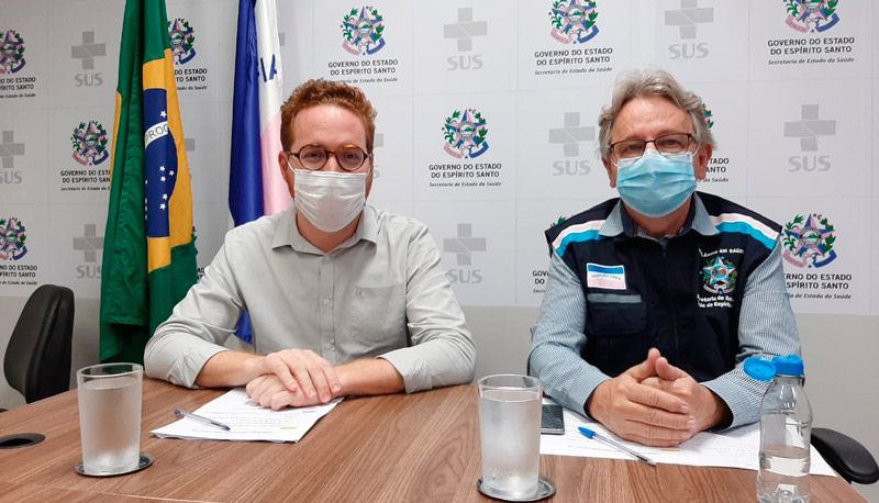 Secretários de Educação, Vitor D'Ângelo, e de Saúde em exercício Luiz Carlos Reblin (Foto: Assessoria Sesa)