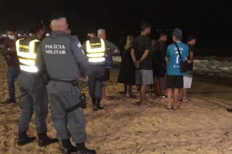 O corpo do guarda-vidas Max de Jesus Oliveira foi encontrado na noite desta segunda-feira (23) na Praia de Itaparica, em Vila Velha (Foto: Divulgação)