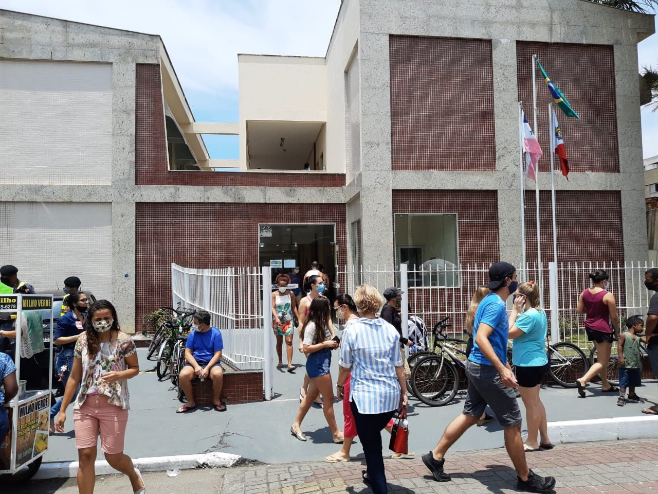 Escola Municipal Zilnete Pereira Guimarães, na Praia do Morro (Foto: Roberta Bourguignon)