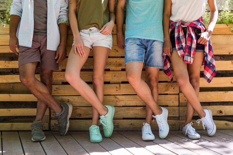 Em adolescentes, as alterações hormonais podem facilitar o surgimento de varizes (Foto: Freepik)