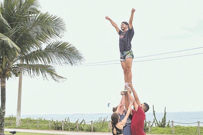 O universitário André Danilo disse que o esporte exige disciplina. Ele contou também que sofreu um pouco de preconceito por ser homem e líder de torcida (Foto: Gustavo Forattini/AT)