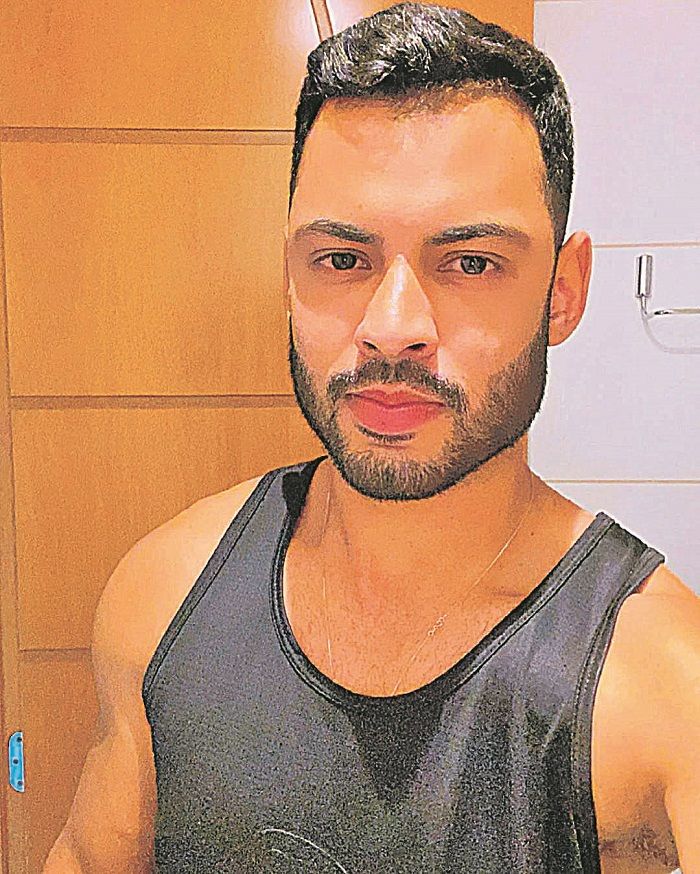 Warley fez o preenchimento de mandíbula para destacar seus traços naturais e está satisfeito com o resultado (Foto: Acervo pessoal )
