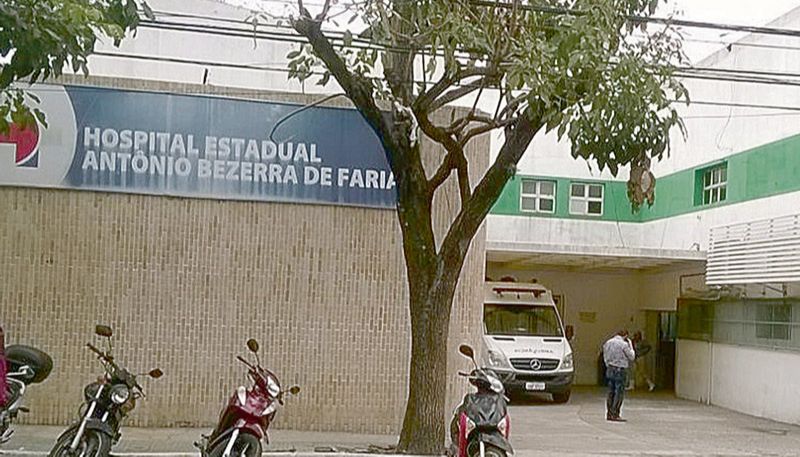 Hospital Antônio Bezerra de Faria, onde contratados vão trabalhar. Há ainda 734 vagas em cadastro de reserva (Foto: Divulgação)