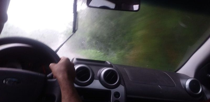 Jucimara, que morreu no acidente, mandou foto e mensagem de áudio dizendo que estava chovendo muito (Foto: Divulgação)