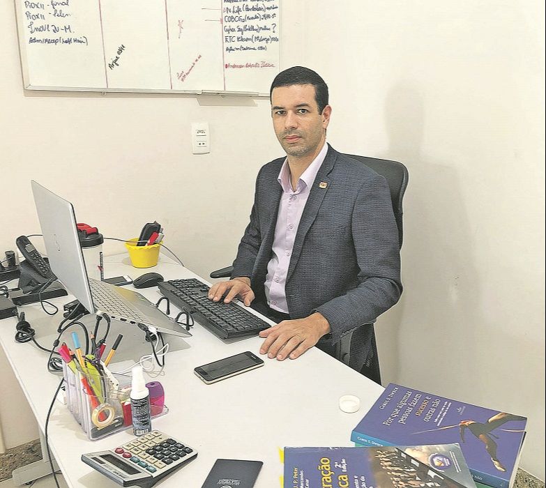 Diretor de expansão e novos negócios da Grupo Educavix, empresa de recrutamento e seleção, Kleber Alves (Foto: Divulgação)
