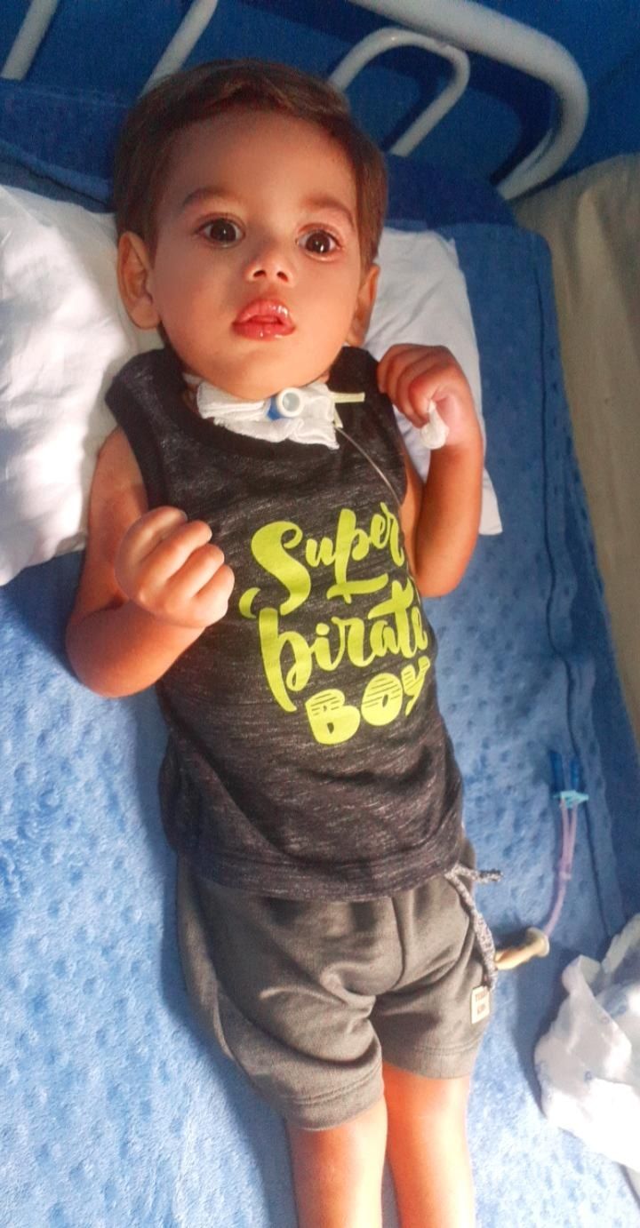 Lorenzo Jhon Pereira Fontoura tem paralisia cerebral decorrente de um afogamento (Foto: Acervo da família)