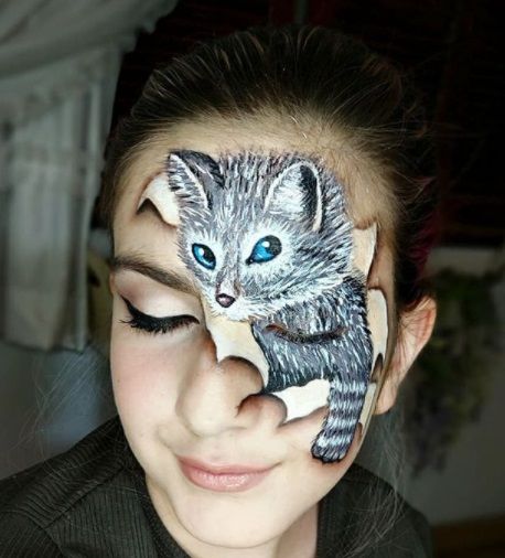 "Decidi fazer uma maquiagem de gatinha na minha filha de 12 anos e adorei o resultado", contou Mariana (Foto: Reprodução/Instagram/@marianaromeromakeup)