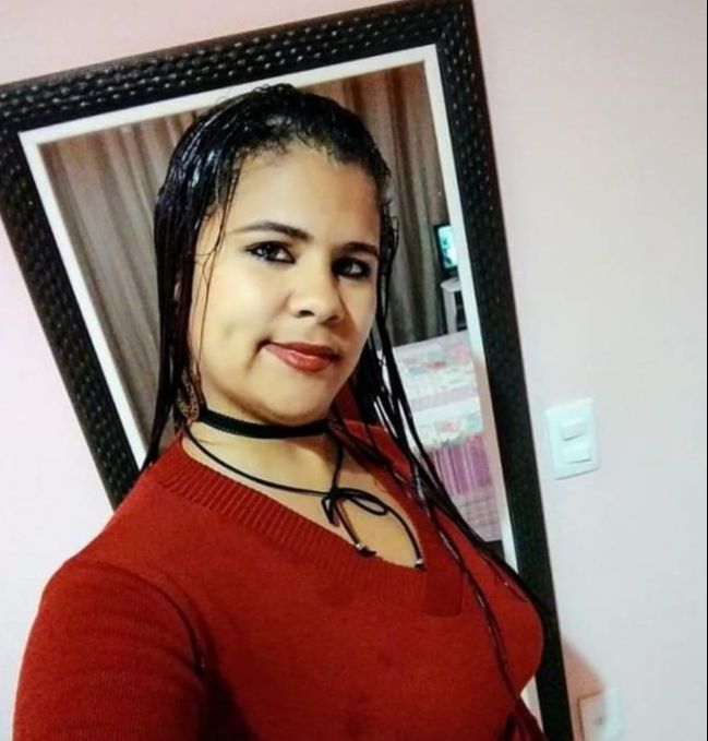 Mirela Figueiredo Peruzia foi vítima de feminicídio (Foto: Acervo Pessoal da família)