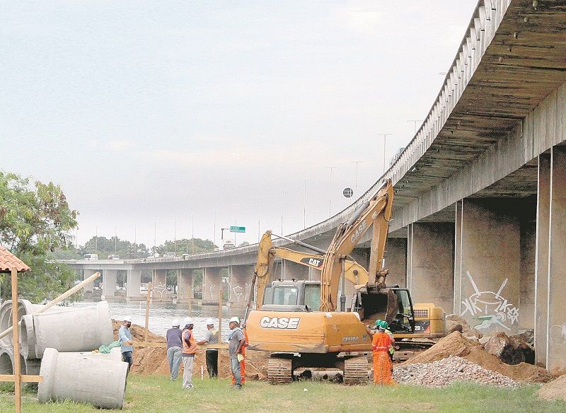 Obras em alça da Segunda Ponte vão ocorrer de hoje até o próximo dia 30, com interdição de todo o trecho, em Cariacica (Foto: Kadidja Fernandes/AT)