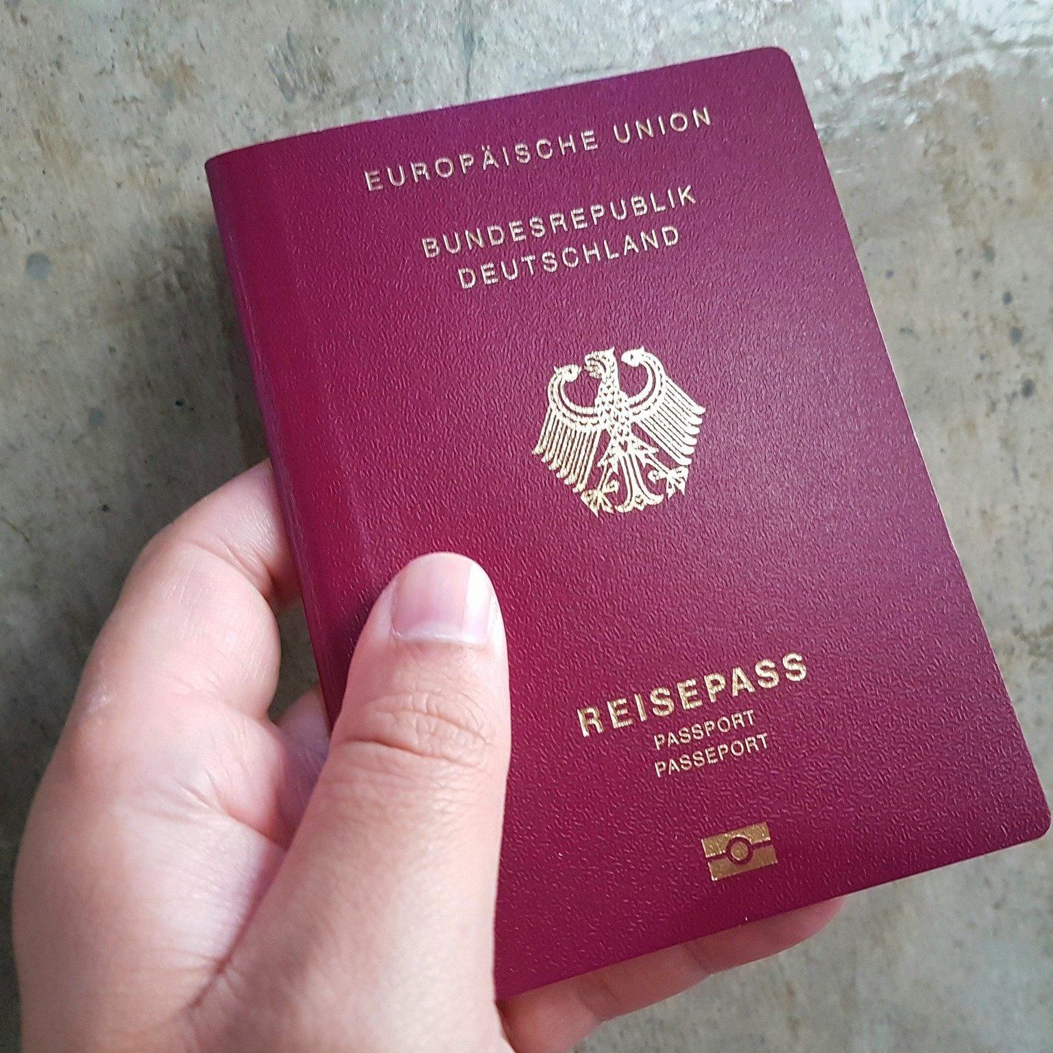 Passaporte Alemão (Foto: Reprodução/Facebook/Kiess Assessorias: Nacionalidade Alemã)