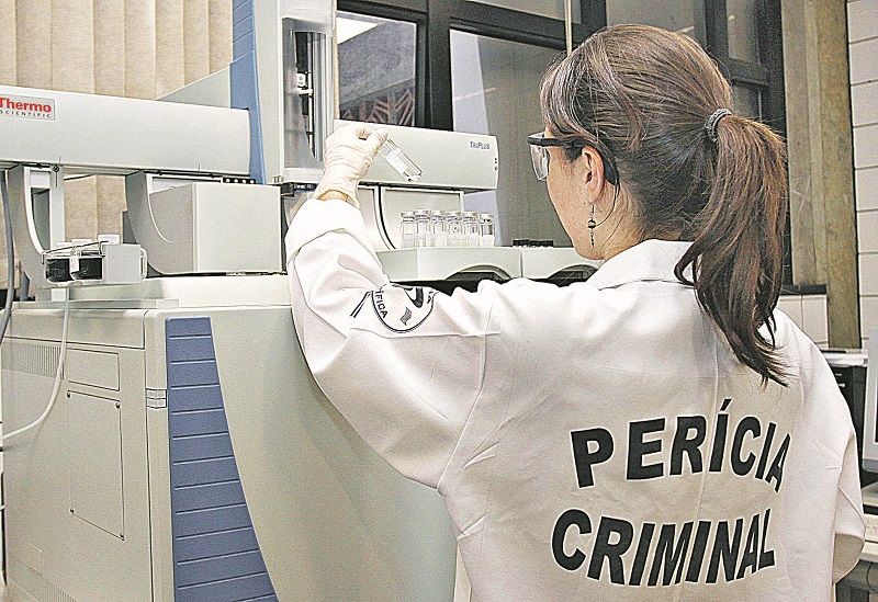 Perita criminal é um dos cargos ofertados em concurso da Polícia Civil do Rio, que vai abrir 864 chances (Foto: Divulgação)