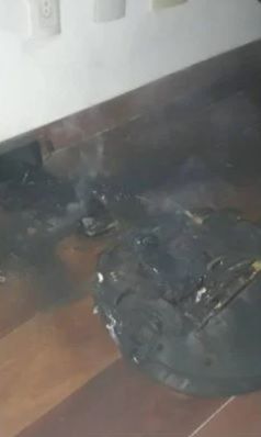 Robô ficou destruído após explosão (Foto: Reprodução/ Facebook)