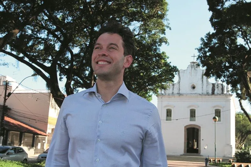 Imagem ilustrativa da imagem Arnaldinho vai cortar comissionados e quer "bairro industrial" em Vila Velha