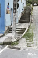 Imagem ilustrativa da imagem Esgoto vazando e área fechada em Vitória